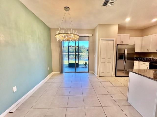 For Rent: $2,200 (3 beds, 2 baths, 1666 Square Feet)