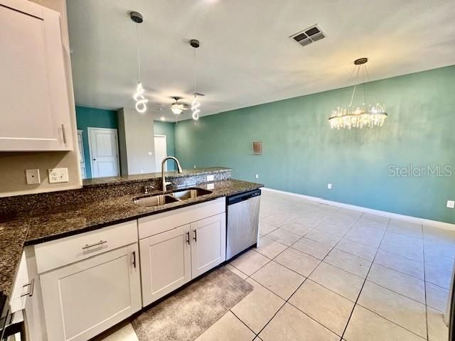 For Rent: $2,200 (3 beds, 2 baths, 1666 Square Feet)