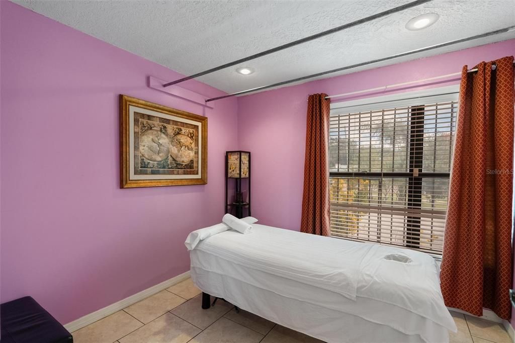 For Sale: $630,000 (0 beds, 0 baths, 1381 Square Feet)