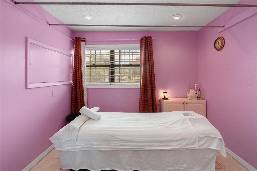 For Sale: $630,000 (0 beds, 0 baths, 1381 Square Feet)