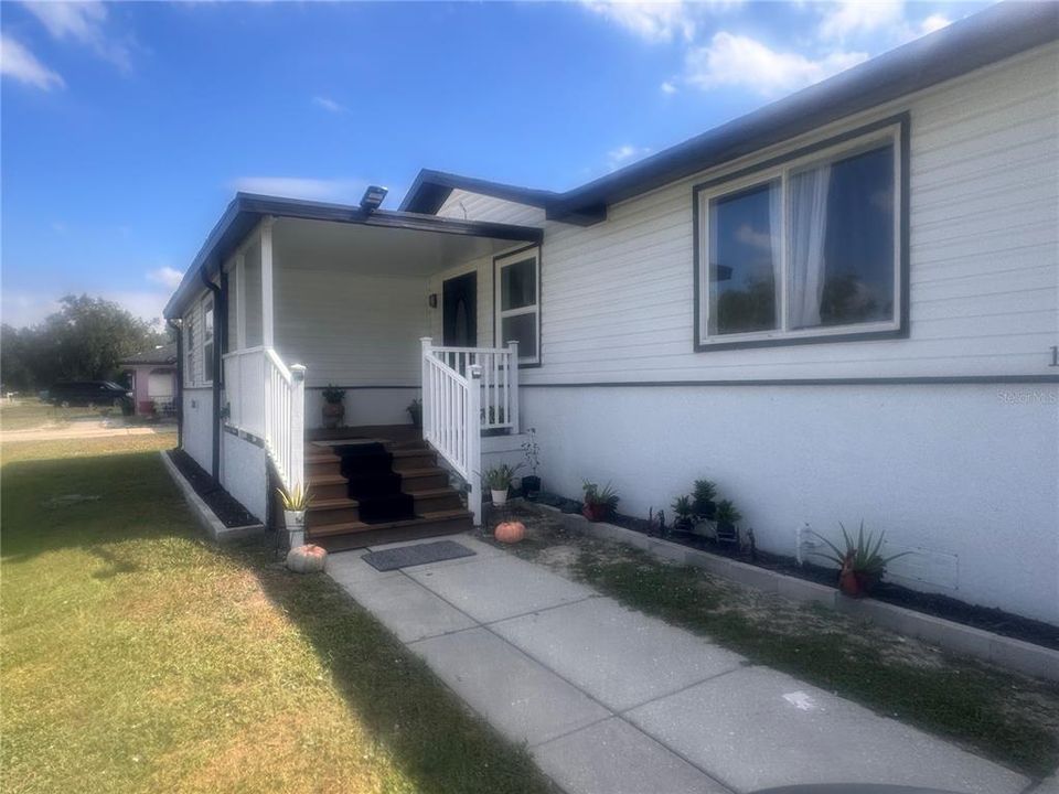 For Sale: $315,000 (4 beds, 3 baths, 1632 Square Feet)