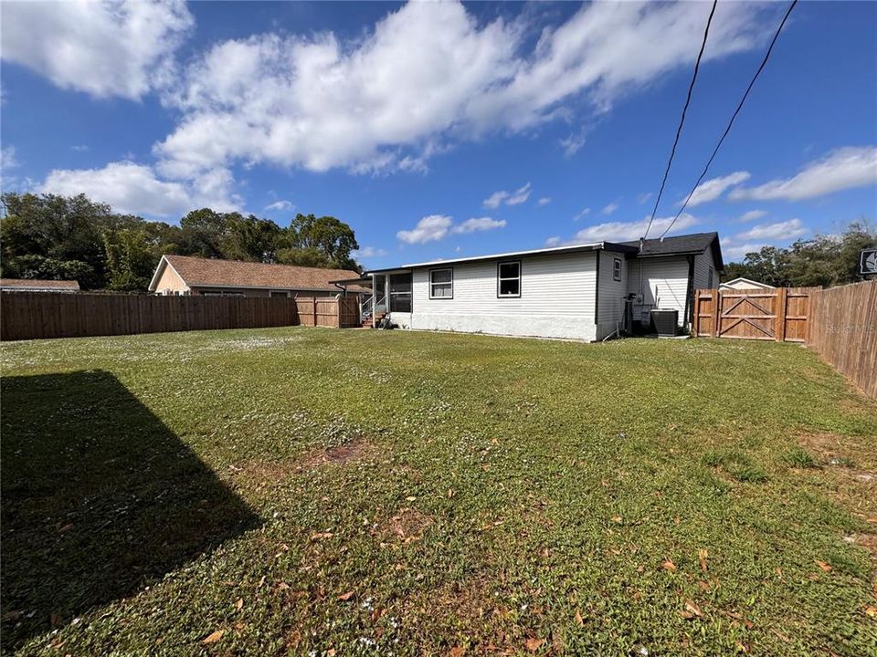 For Sale: $315,000 (4 beds, 3 baths, 1632 Square Feet)