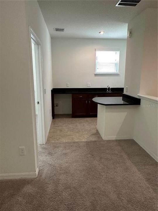 出租: $3,300 (4 贝兹, 3 浴室, 2604 平方英尺)