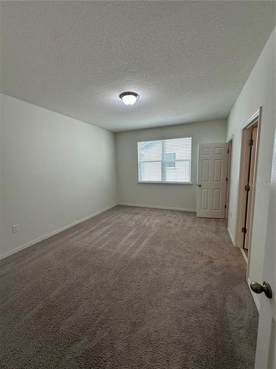 出租: $3,300 (4 贝兹, 3 浴室, 2604 平方英尺)