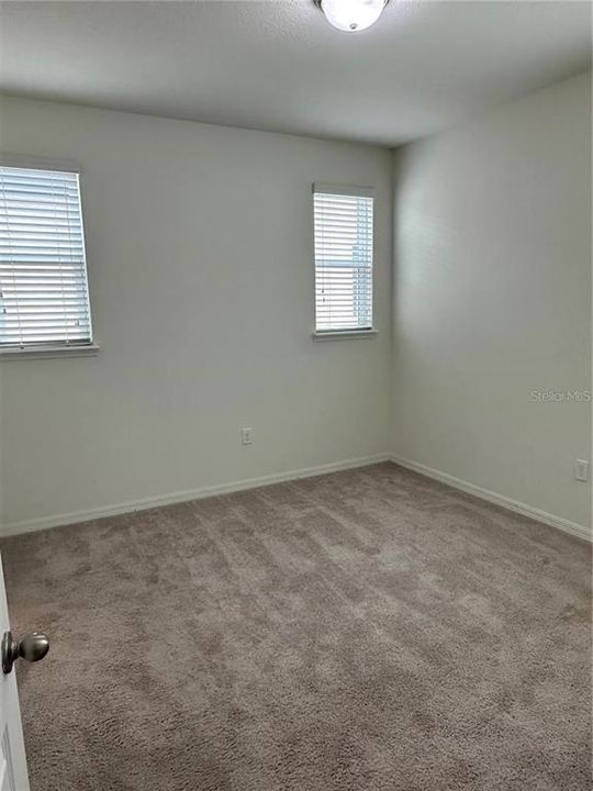 出租: $3,300 (4 贝兹, 3 浴室, 2604 平方英尺)