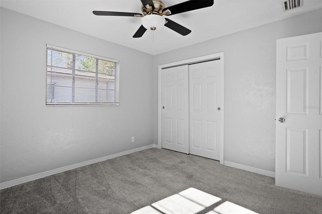 合同活跃: $540,000 (5 贝兹, 0 浴室, 1948 平方英尺)