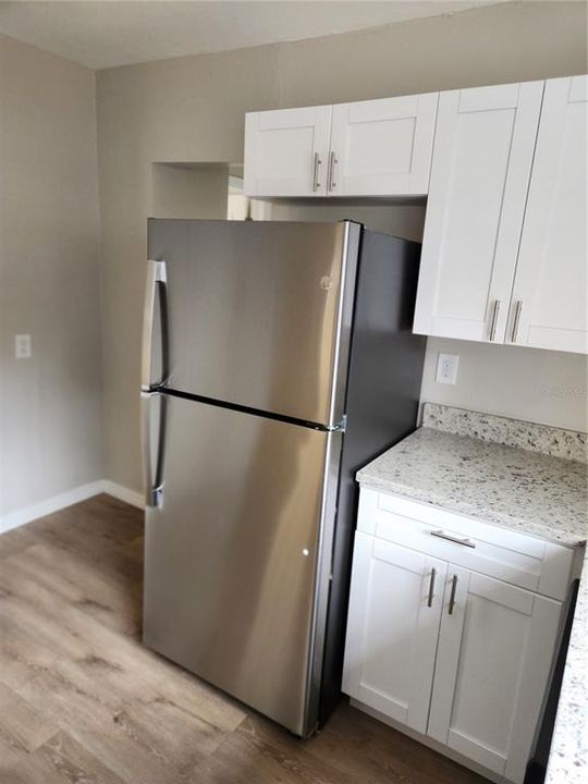 For Sale: $269,900 (3 beds, 1 baths, 940 Square Feet)