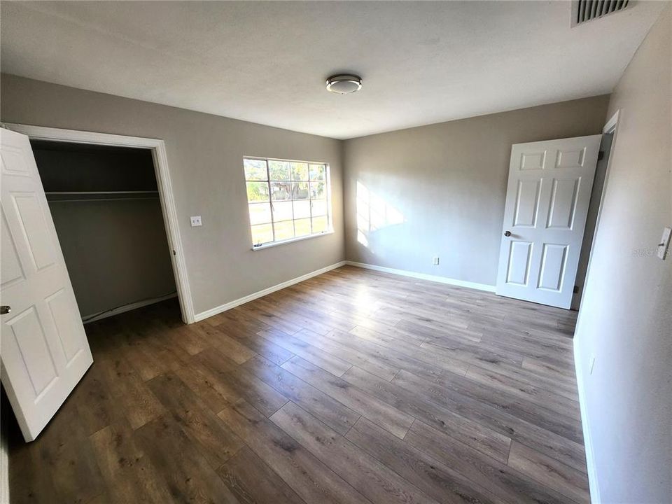 For Sale: $269,900 (3 beds, 1 baths, 940 Square Feet)