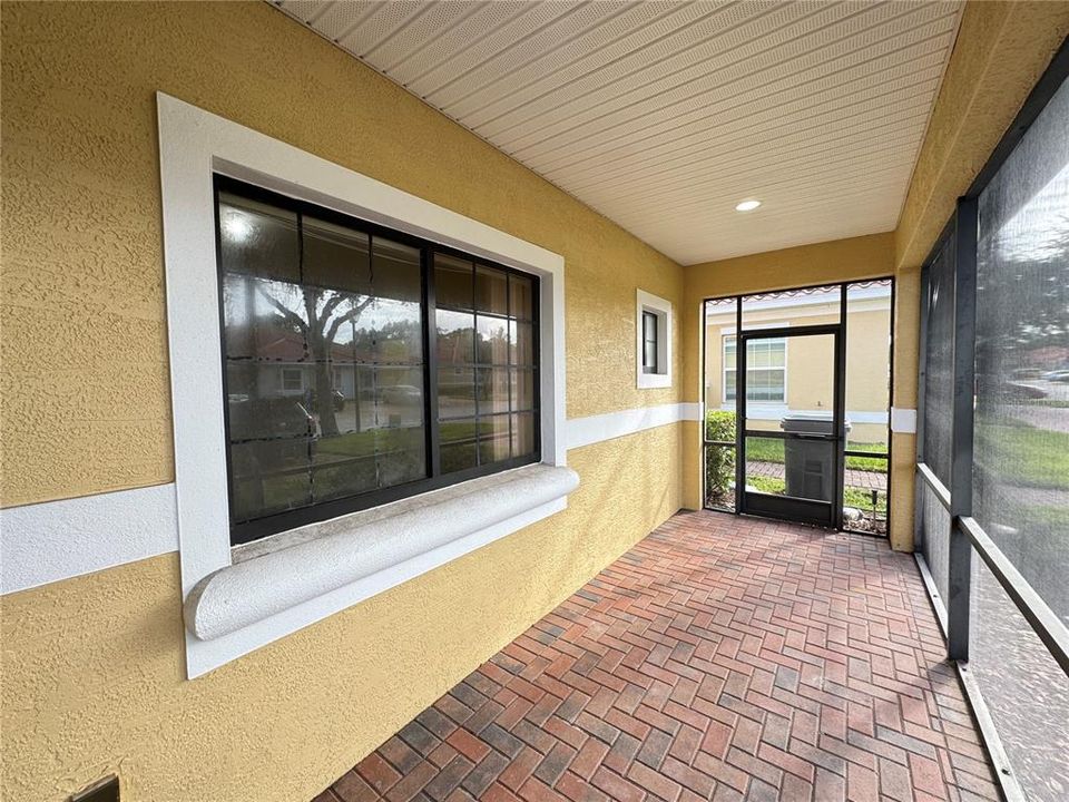 出租: $1,325 (2 贝兹, 2 浴室, 923 平方英尺)