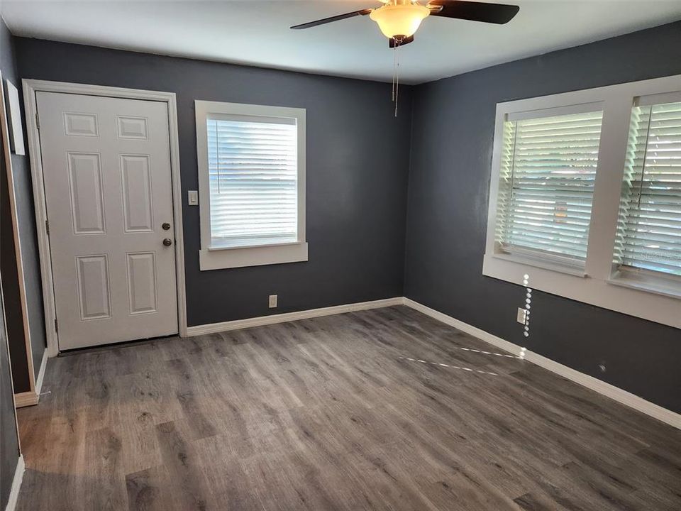 En Venta: $260,000 (2 camas, 1 baños, 732 Pies cuadrados)