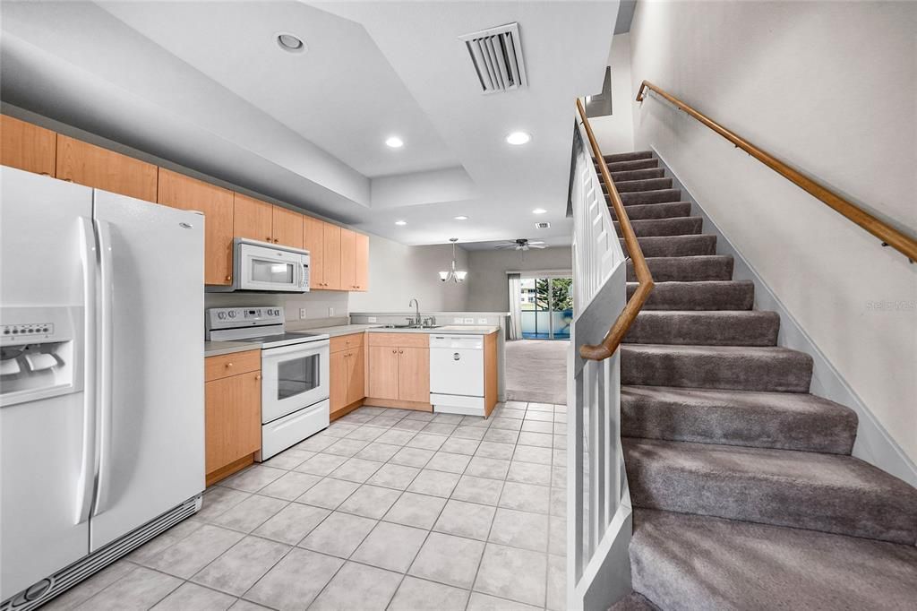 待售: $190,000 (2 贝兹, 2 浴室, 1154 平方英尺)