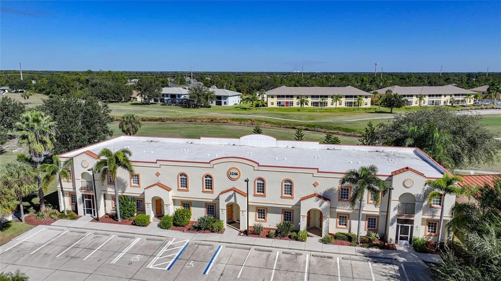 待售: $190,000 (2 贝兹, 2 浴室, 1154 平方英尺)