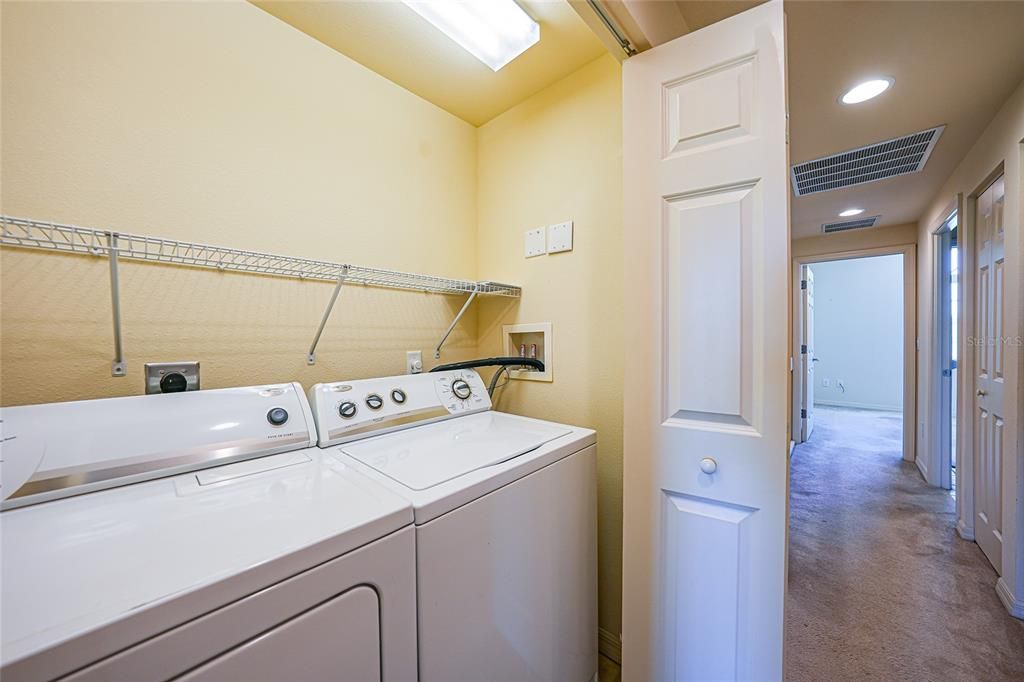 待售: $190,000 (2 贝兹, 2 浴室, 1154 平方英尺)