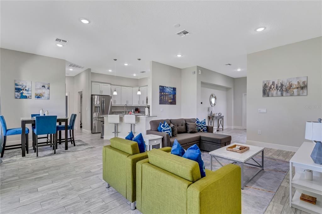 待售: $499,500 (3 贝兹, 3 浴室, 2108 平方英尺)