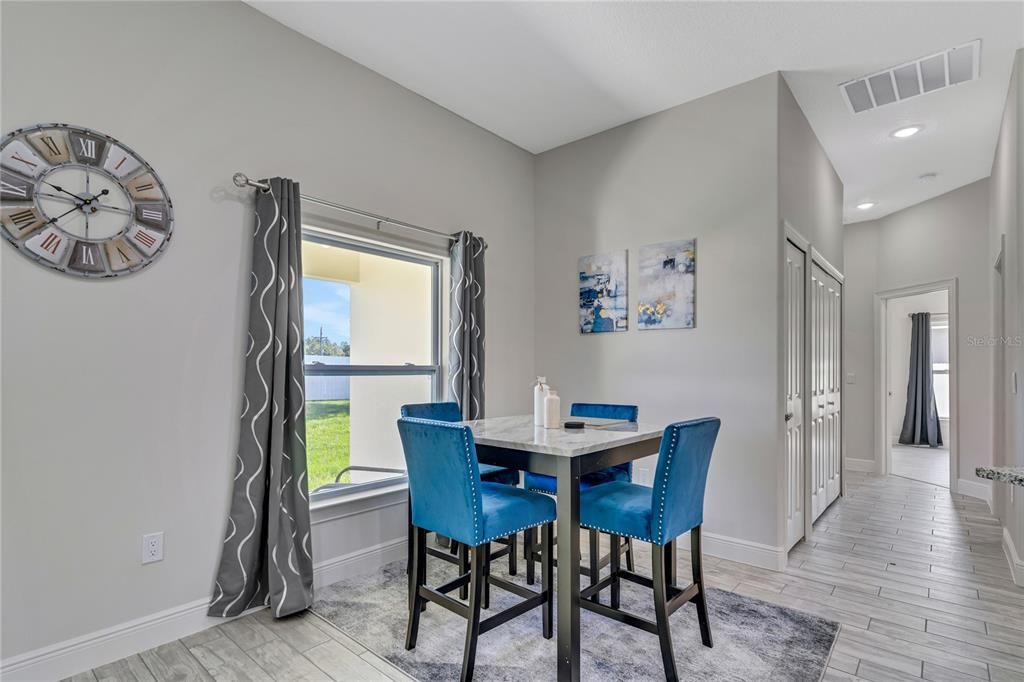 待售: $499,500 (3 贝兹, 3 浴室, 2108 平方英尺)