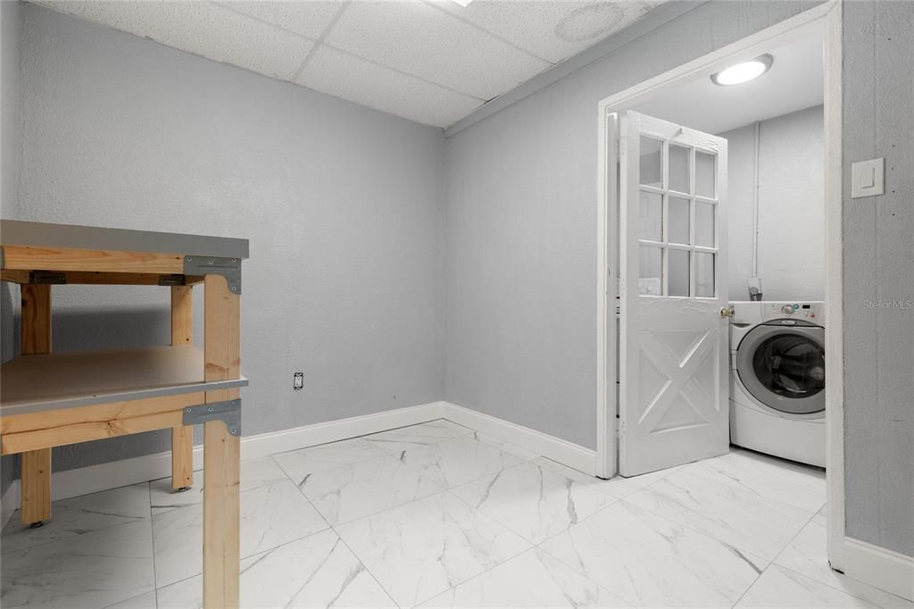 Под контрактом: $2,200 (2 спален, 1 ванн, 788 Квадратных фут)