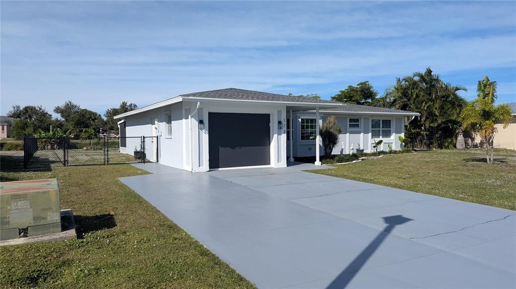 For Rent: $4,000 (3 beds, 2 baths, 1350 Square Feet)