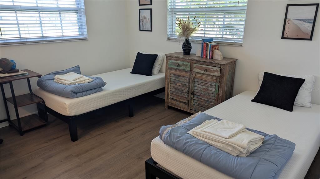 For Rent: $4,000 (3 beds, 2 baths, 1350 Square Feet)