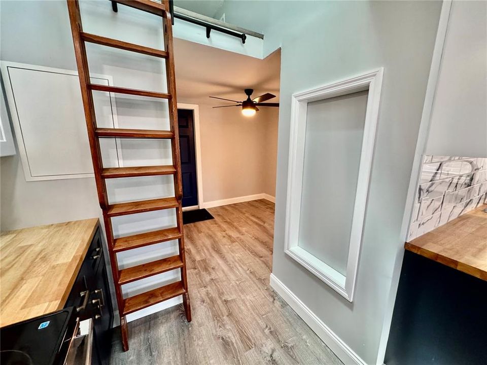 For Rent: $1,675 (0 beds, 1 baths, 400 Square Feet)