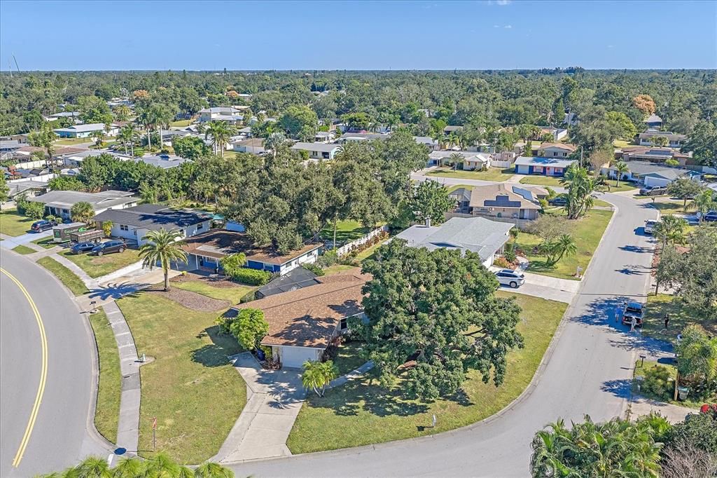 合同活跃: $339,000 (2 贝兹, 2 浴室, 1326 平方英尺)