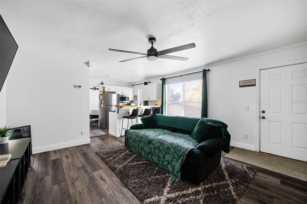 На продажу: $145,000 (2 спален, 2 ванн, 800 Квадратных фут)