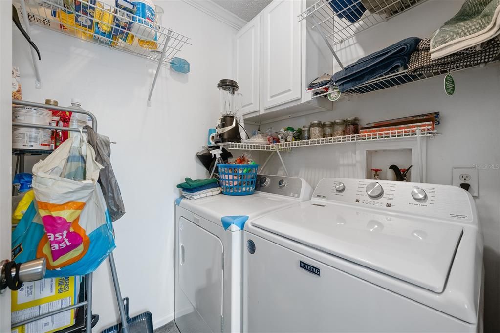 На продажу: $145,000 (2 спален, 2 ванн, 800 Квадратных фут)