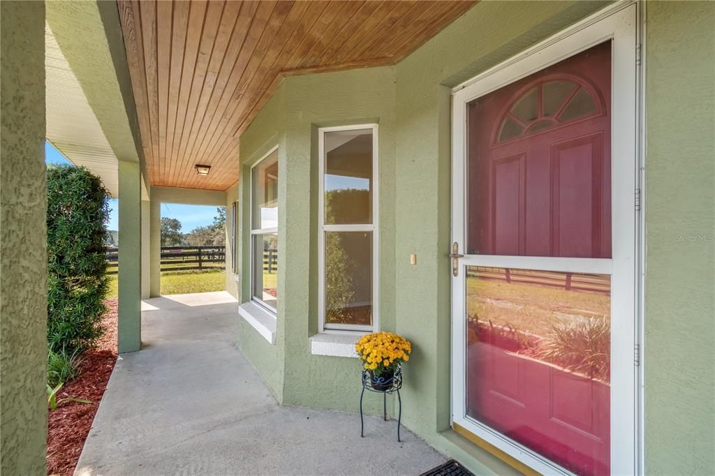 For Sale: $449,000 (2 beds, 2 baths, 1092 Square Feet)