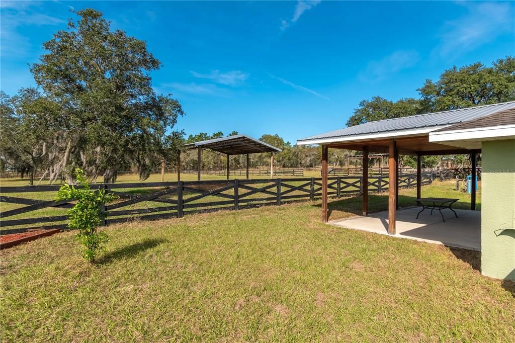 For Sale: $449,000 (2 beds, 2 baths, 1092 Square Feet)