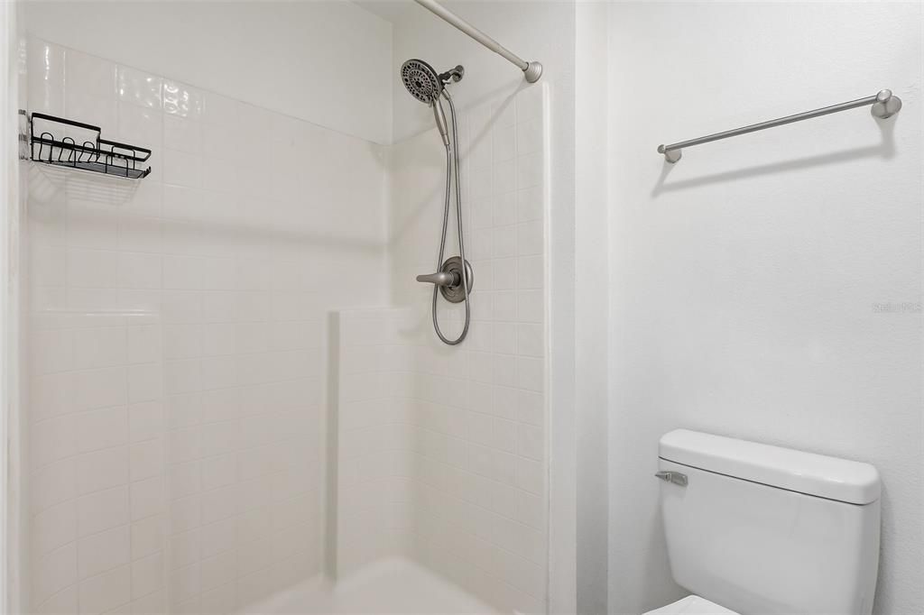 For Sale: $380,000 (3 beds, 2 baths, 1499 Square Feet)