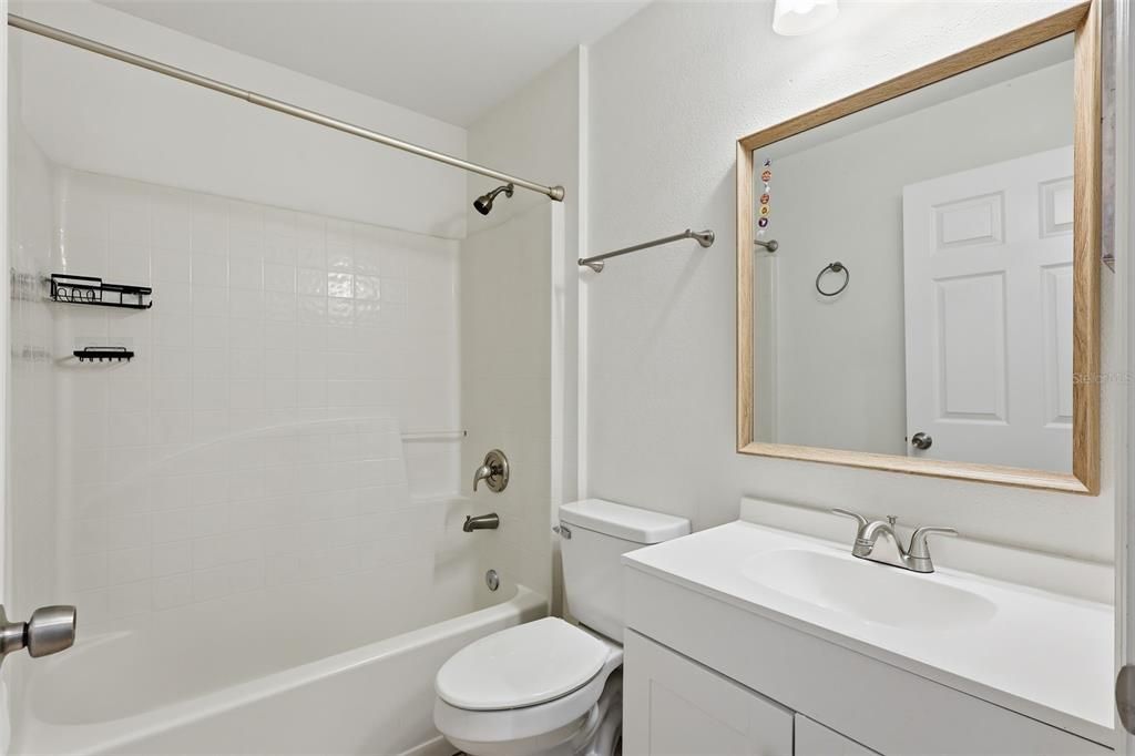 For Sale: $380,000 (3 beds, 2 baths, 1499 Square Feet)