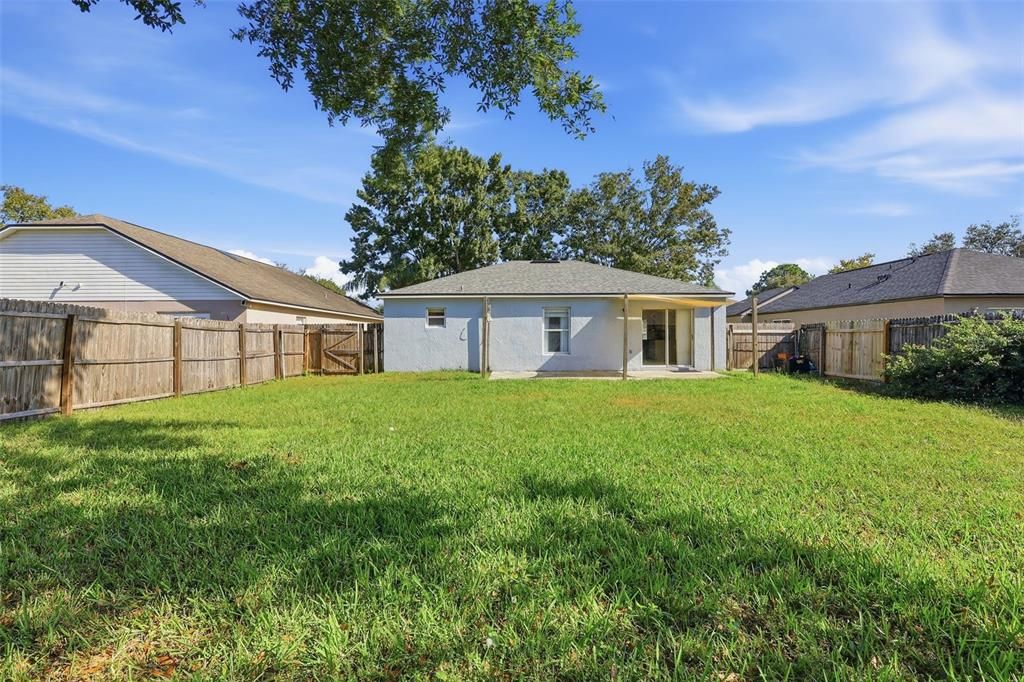 For Sale: $380,000 (3 beds, 2 baths, 1499 Square Feet)