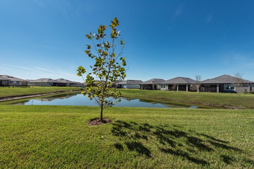 For Sale: $299,000 (2 beds, 2 baths, 1405 Square Feet)