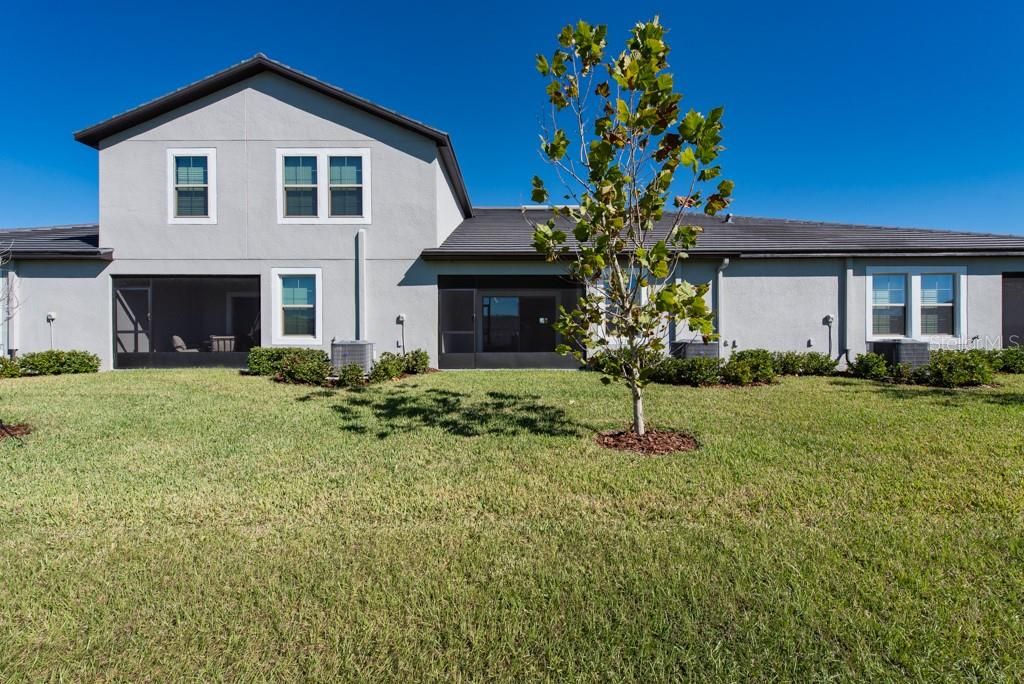 For Sale: $299,000 (2 beds, 2 baths, 1405 Square Feet)