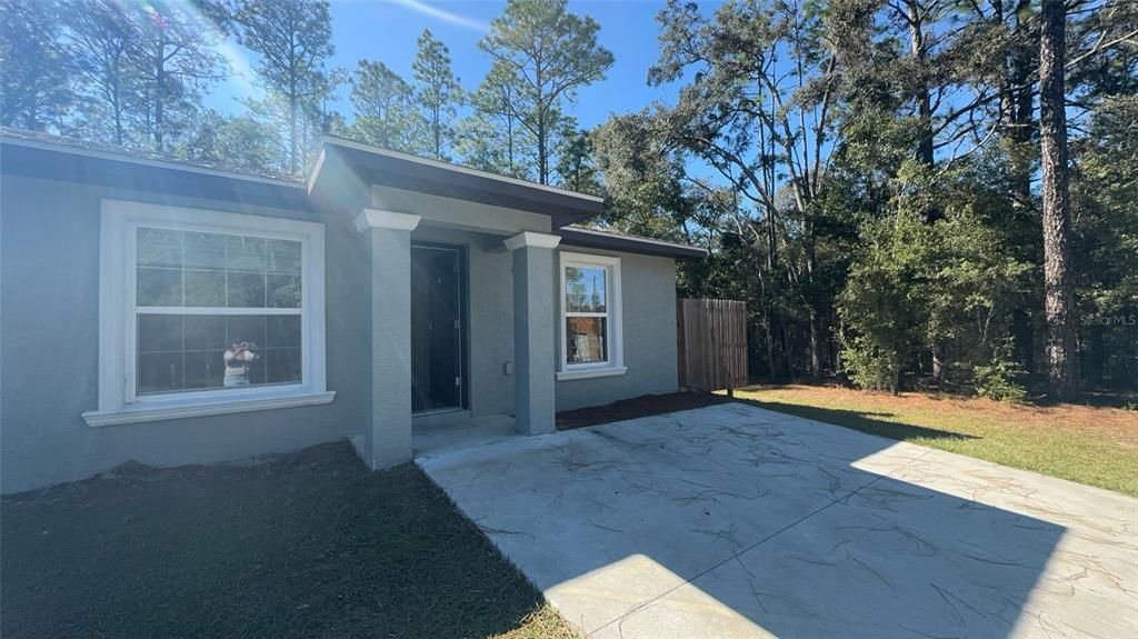 For Rent: $1,425 (2 beds, 2 baths, 1800 Square Feet)