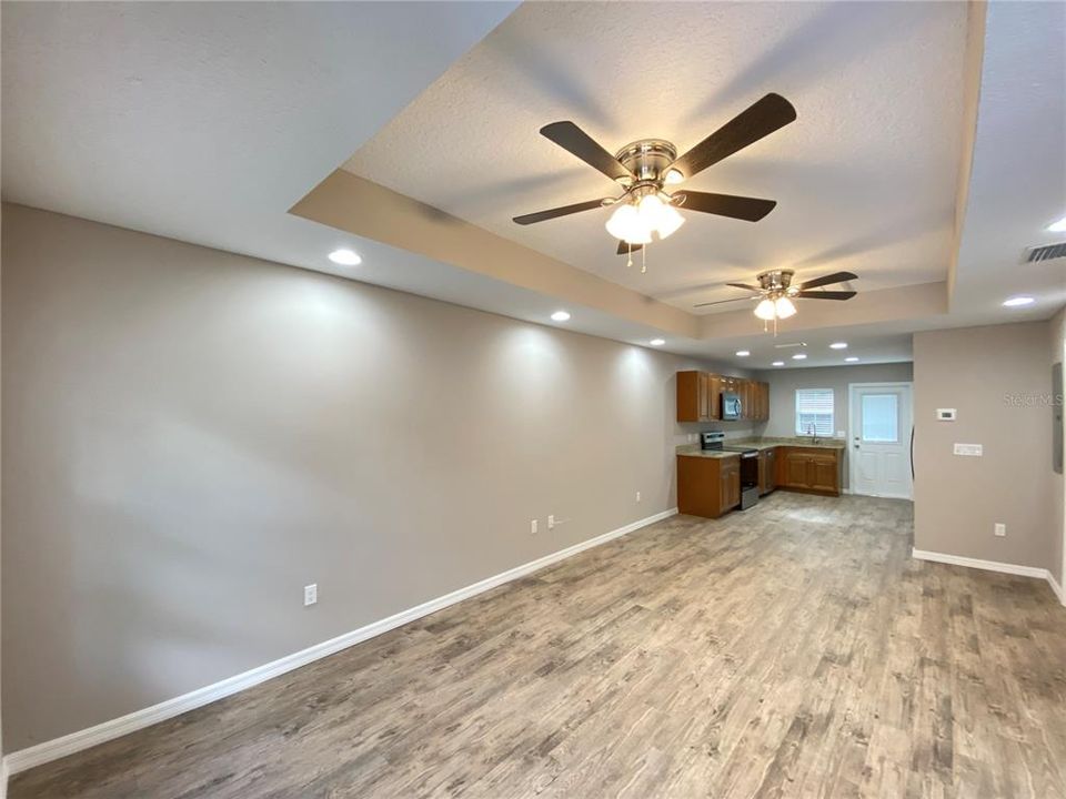 For Rent: $1,425 (2 beds, 2 baths, 1800 Square Feet)