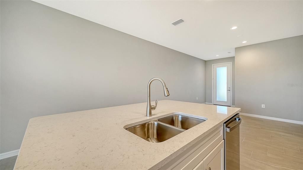 待售: $349,990 (3 贝兹, 2 浴室, 1790 平方英尺)