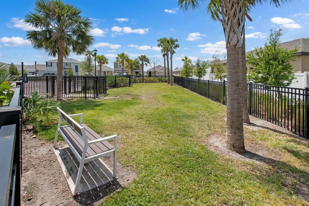 На продажу: $419,000 (4 спален, 2 ванн, 1935 Квадратных фут)