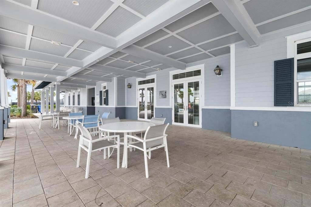 На продажу: $419,000 (4 спален, 2 ванн, 1935 Квадратных фут)