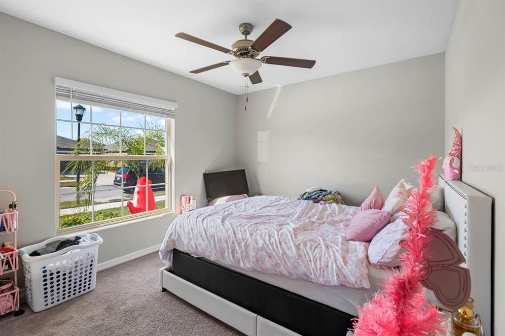 На продажу: $419,000 (4 спален, 2 ванн, 1935 Квадратных фут)