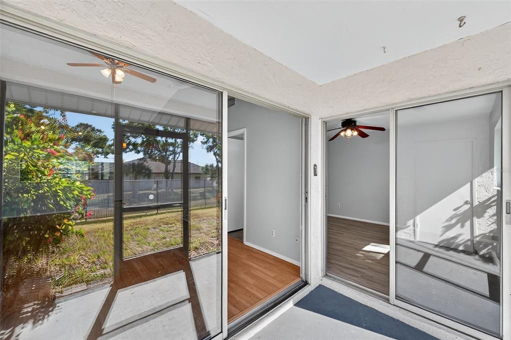 Active With Contract: $225,600 (2 beds, 2 baths, 1036 Square Feet)