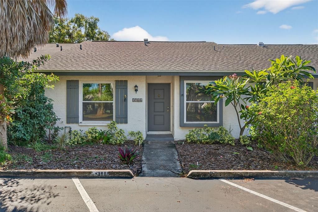 Active With Contract: $225,600 (2 beds, 2 baths, 1036 Square Feet)