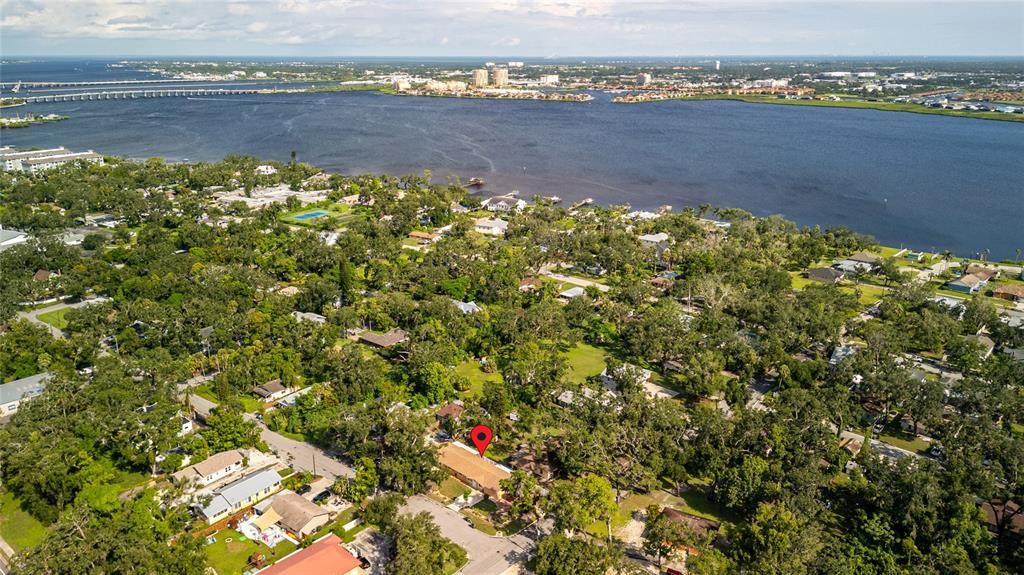 Под контрактом: $2,700 (4 спален, 2 ванн, 1293 Квадратных фут)