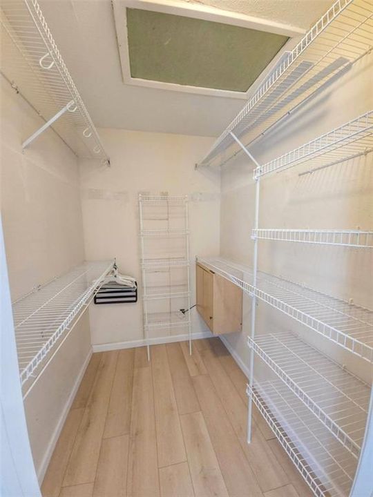 For Rent: $1,500 (1 beds, 1 baths, 670 Square Feet)