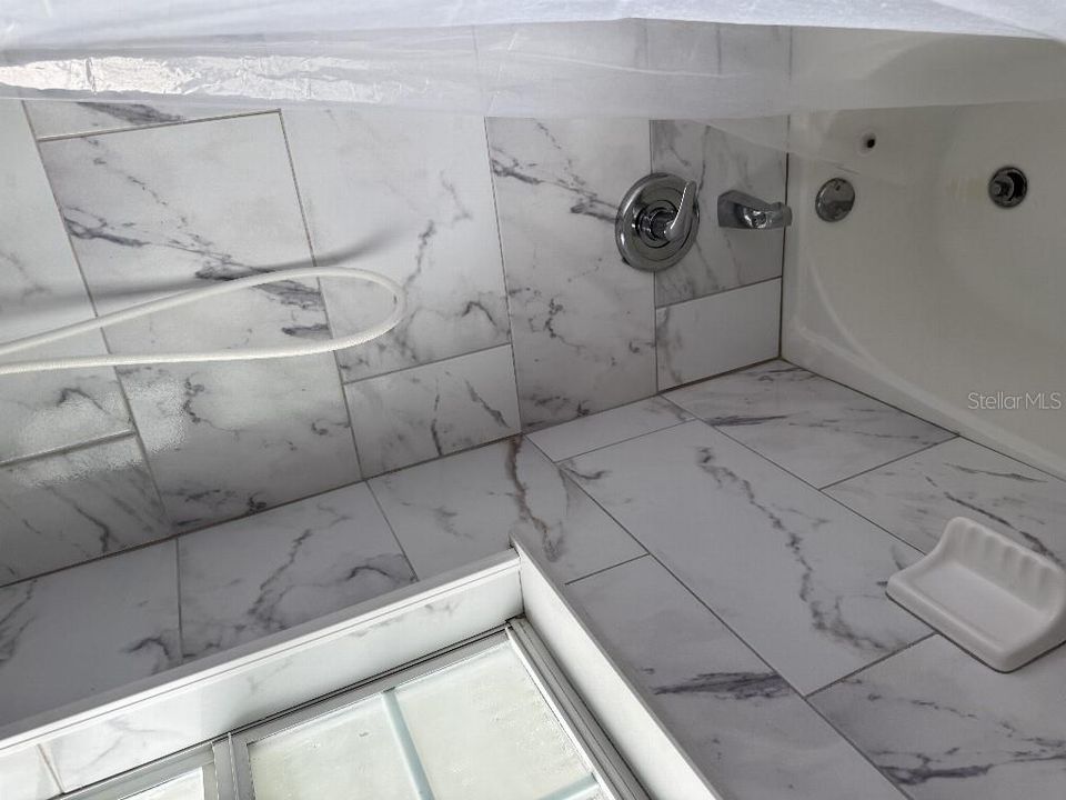 For Sale: $209,900 (3 beds, 2 baths, 1332 Square Feet)