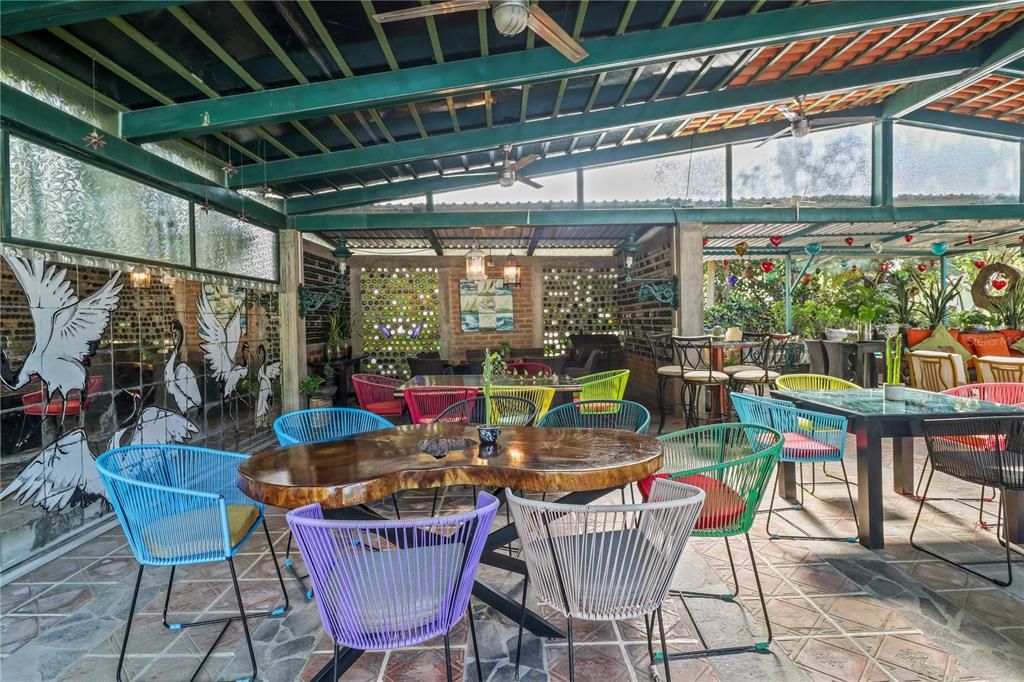 На продажу: $22,500,000 (54 спален, 0 ванн, 172000 Квадратных фут)