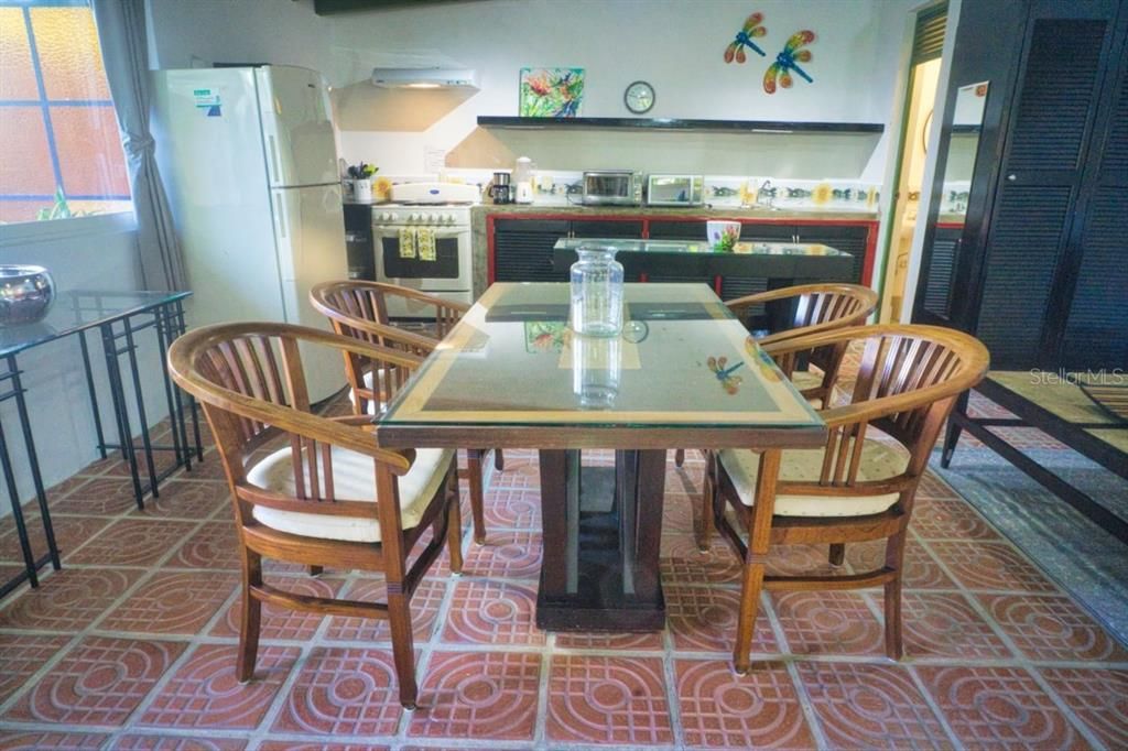 На продажу: $22,500,000 (54 спален, 0 ванн, 172000 Квадратных фут)