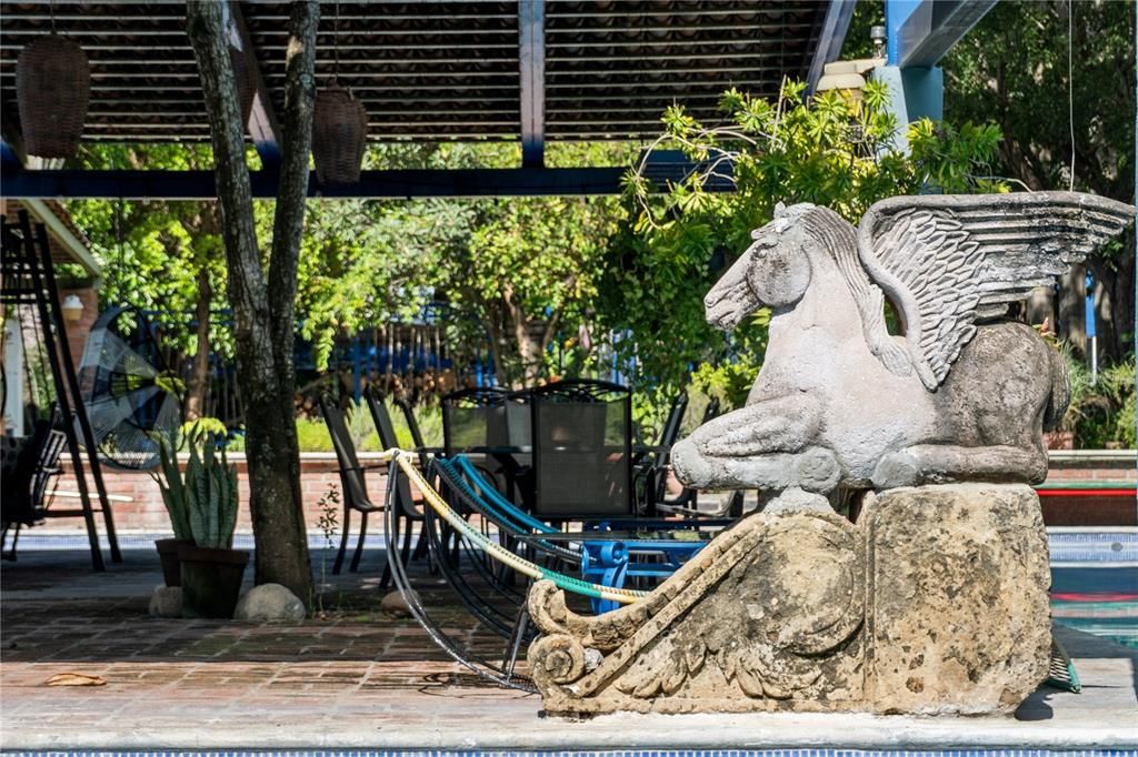 На продажу: $22,500,000 (54 спален, 0 ванн, 172000 Квадратных фут)