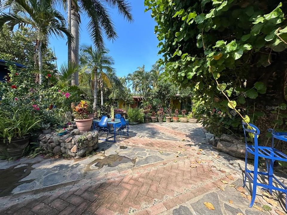 На продажу: $22,500,000 (54 спален, 0 ванн, 172000 Квадратных фут)