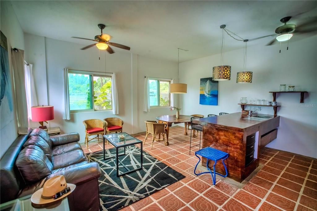 На продажу: $22,500,000 (54 спален, 0 ванн, 172000 Квадратных фут)