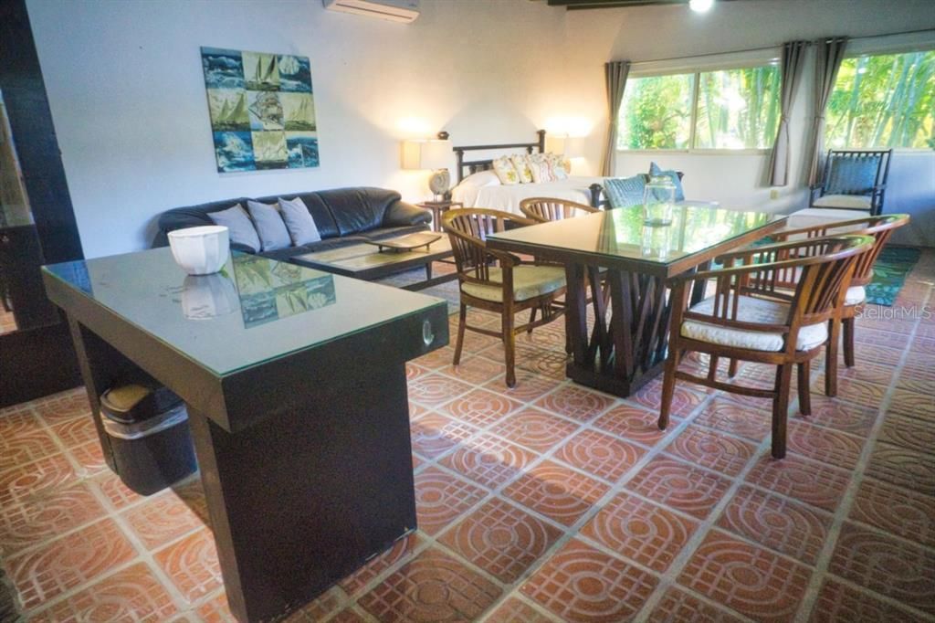 На продажу: $22,500,000 (54 спален, 0 ванн, 172000 Квадратных фут)